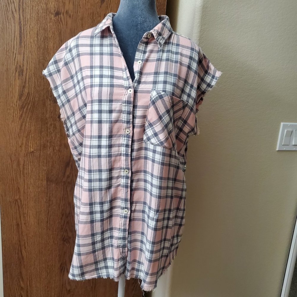 FOREVER 21 Women's Blouse Size L Oversized Plaid Pink Gray  **Bundle 3 get 30%OF